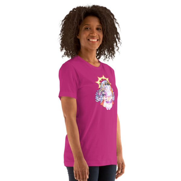 Berry tee, curly-haired female model – Female model with curly hair wearing berry Vali’s Baldr Plushie – Fire Emblem Shirt, smiling.